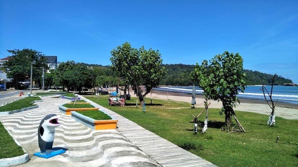 Ahlen Pangandaran Hotel Ngoại thất bức ảnh