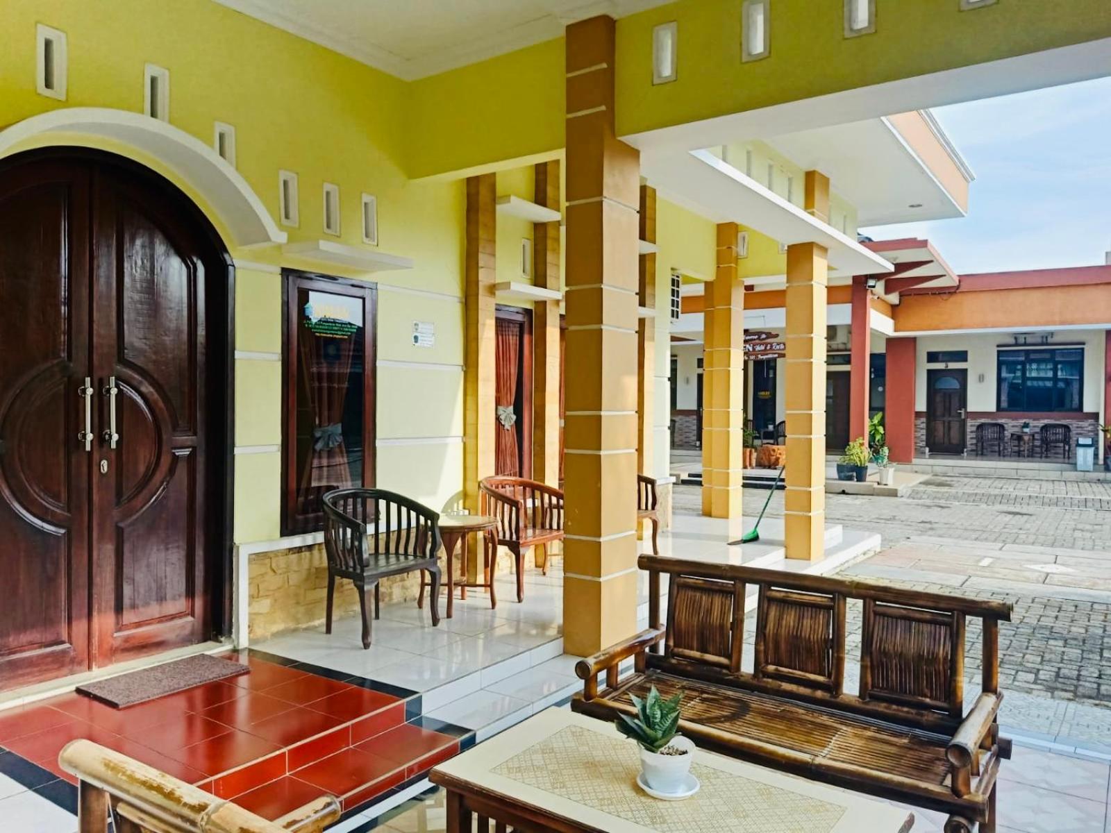 Ahlen Pangandaran Hotel Phòng bức ảnh